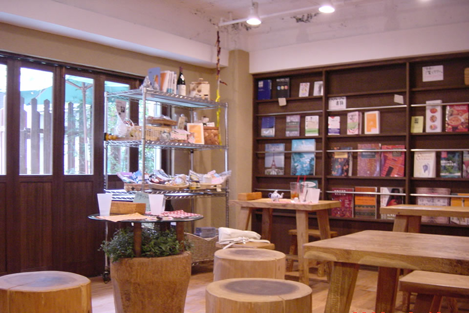 設計事例　Asante Cafe（喫茶店）